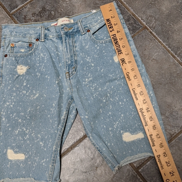 4/$25  Levi's cutoff Jean shorts waist 28 - Picture 4 of 10
